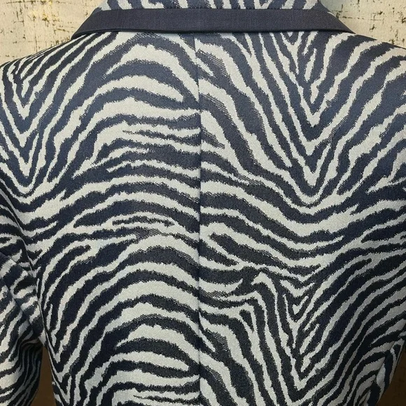 Isabella Navy and Gray Zebra Print Blazer - Picture 3 of 10